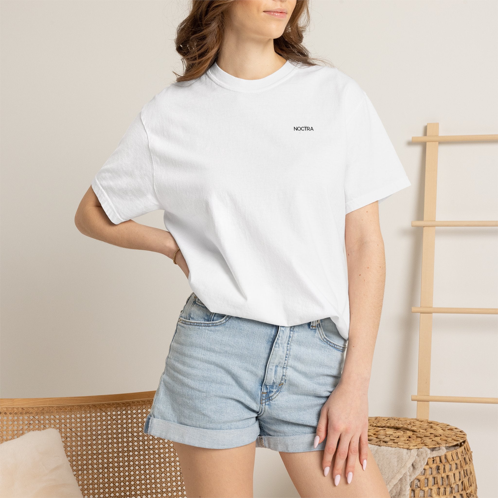 Out of Scene - Camiseta Comfort Colors 1717